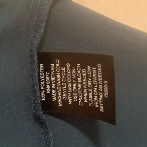 🆕💕 NWOT Worthington Long Sleeve Blouse Emerald Green - Picture 5 of 5